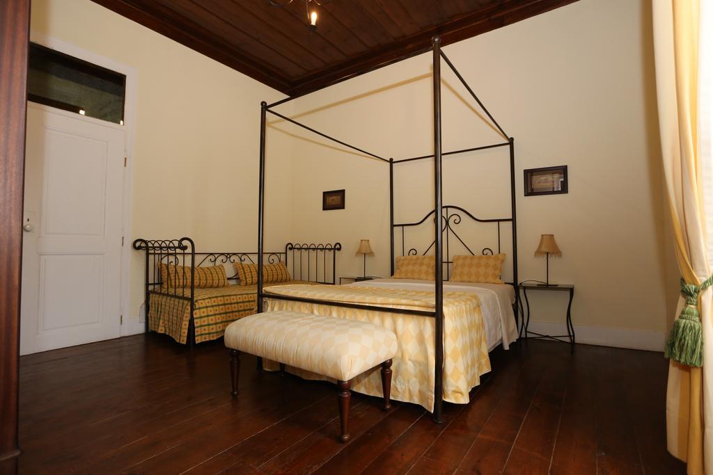 Hotel Rural Quinta Do Juncal Serra d'El-Rei Room photo